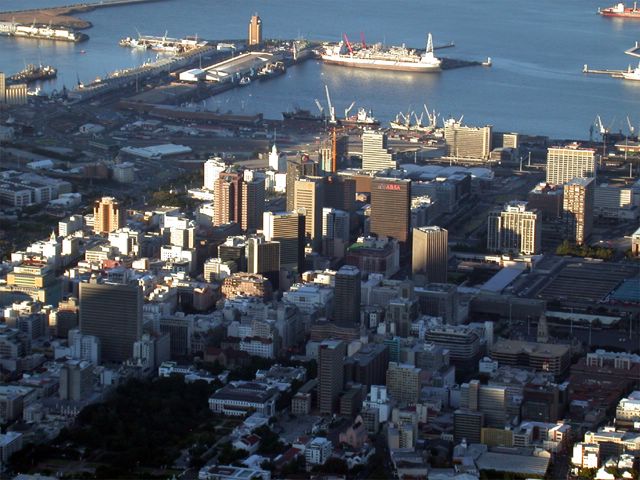 So sieht das Stadtzentrum von Kapstadt kurz vor Sonnenuntergang aus