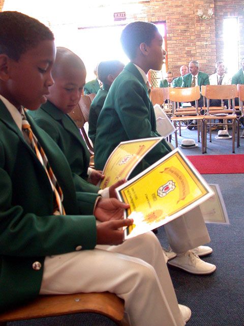 Als Ehrengast hab ich natuerlich auch eine Ehrenurkunde, wie die Stepkes hier, gekriegt :-)