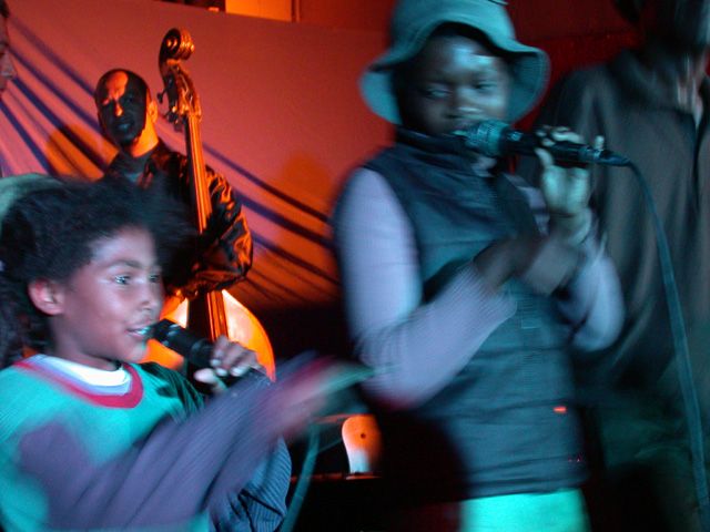 Auch ohne Einladung singt es sich auf der Bhne sehr gut