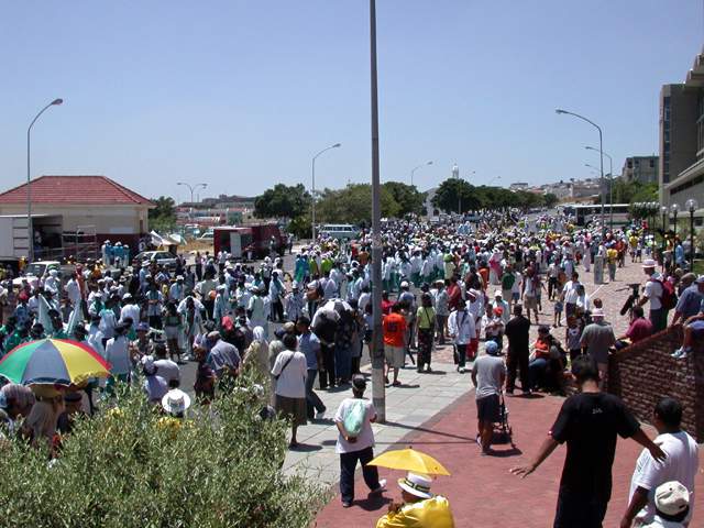 Traditionell beginnt der Neujahrs-Umzug der Coons im District Six: wie eh und je, auch wenn dort alle Menschen vertrieben wurden.