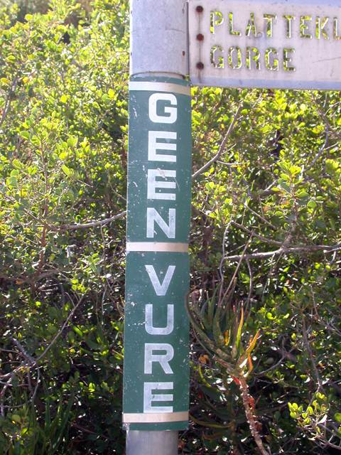 Hier darf kein Feuer gemacht werden, weil's sonst ganz schnell im ganzen Naturpark brennt. Da bleibt der traditionelle Grill (Braai) mal aus.