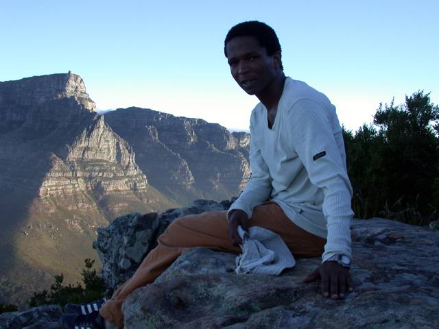 In nur 45 Minuten sind Utandos Freund und ich auf dem Gipfel - Weltklasse ;-)